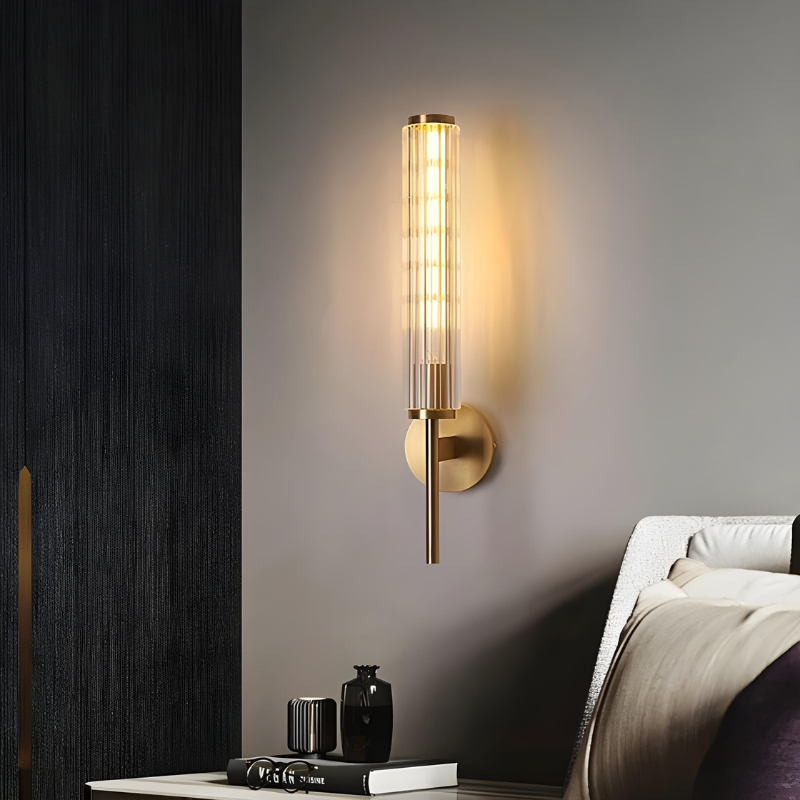 Applique Murale LED Haut de Gamme en Laiton Doré et Verre Strié